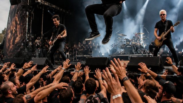 The Offspring Creates Unforgettable Moshpit Moment at Hellfest