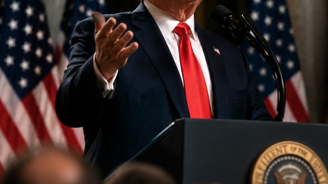 Trump Hints at 2028 Presidenti