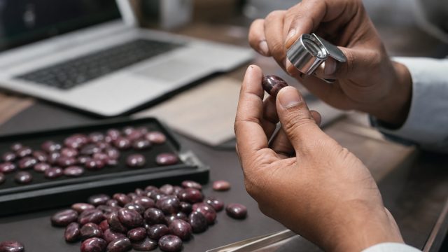 Unlocking the Secrets of Authentic Manik Stones